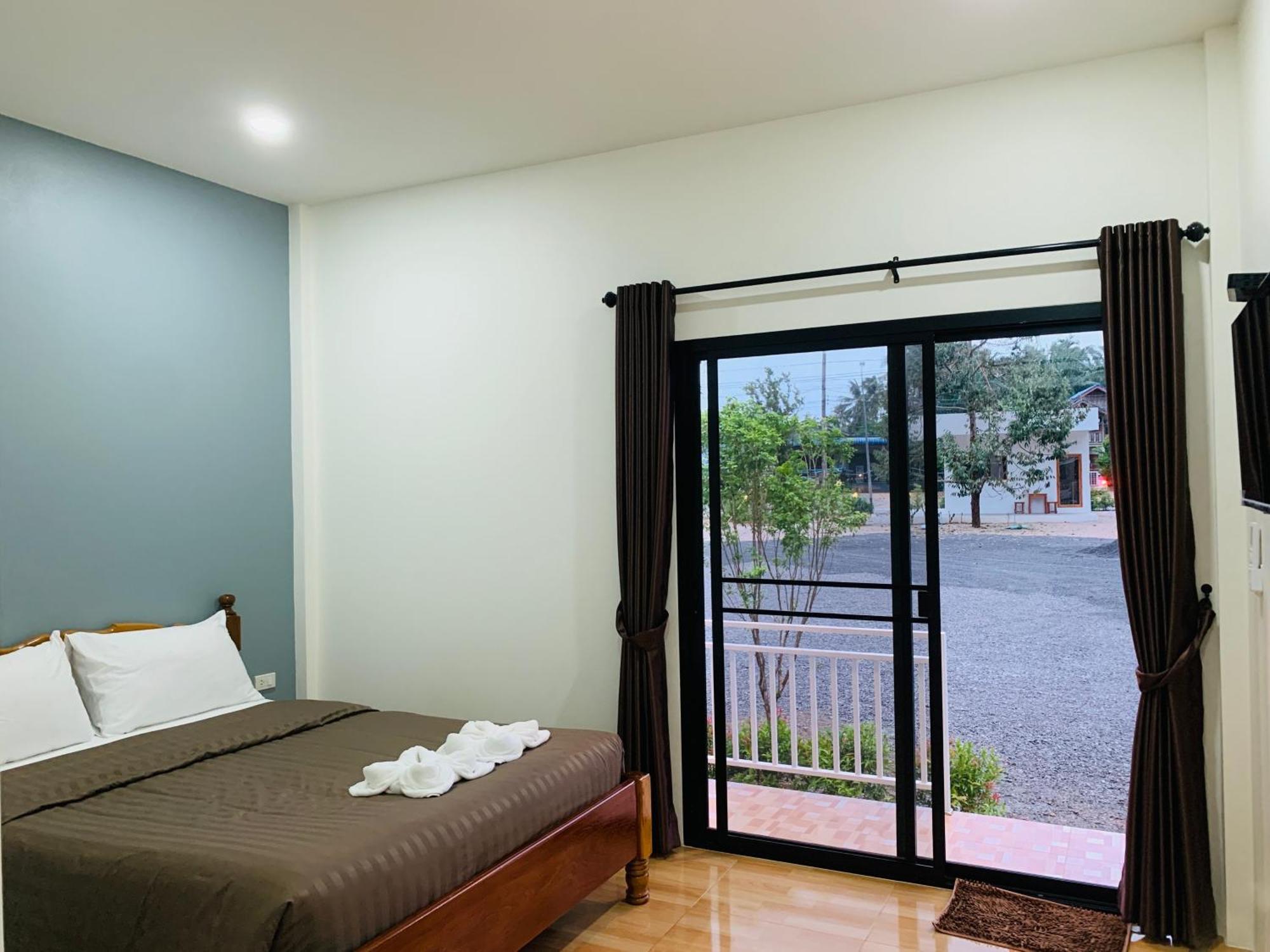 Suanvadee Resort สวนวดี รีสอร์ท Don Sak エクステリア 写真