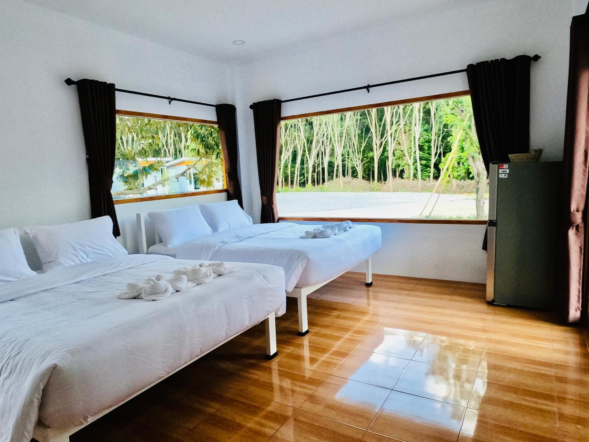 Suanvadee Resort สวนวดี รีสอร์ท Don Sak エクステリア 写真