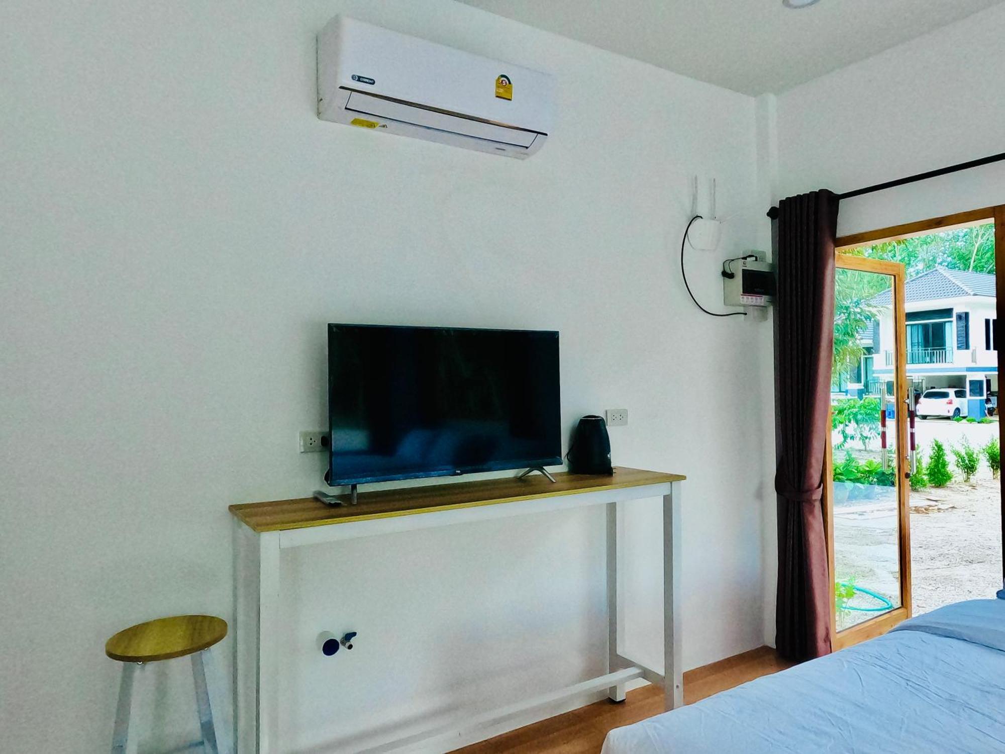 Suanvadee Resort สวนวดี รีสอร์ท Don Sak エクステリア 写真