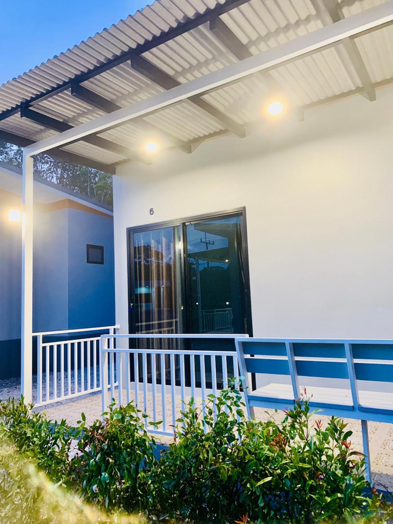 Suanvadee Resort สวนวดี รีสอร์ท Don Sak エクステリア 写真