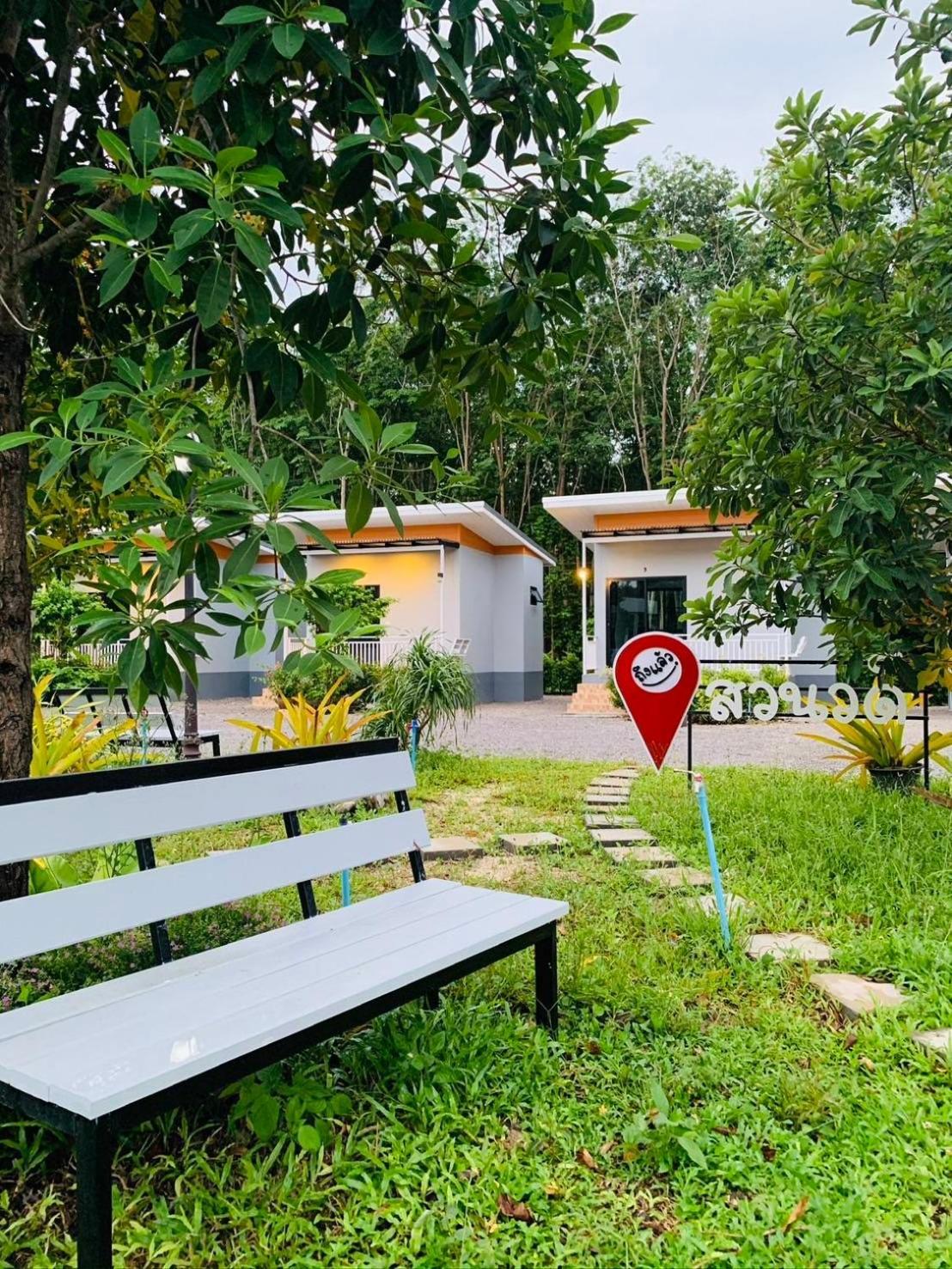 Suanvadee Resort สวนวดี รีสอร์ท Don Sak エクステリア 写真
